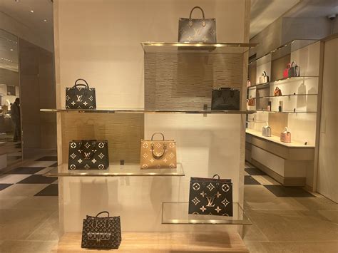 louis vuitton shopping morumbi|louis vuitton clothing.